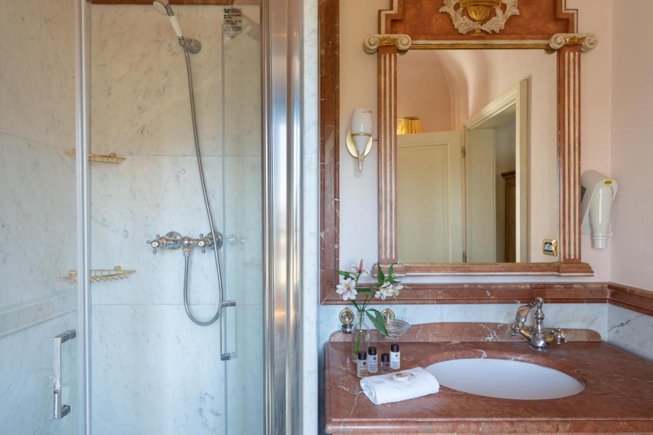 Relais Villa Bianca Ґамбассі-Терме Екстер'єр фото