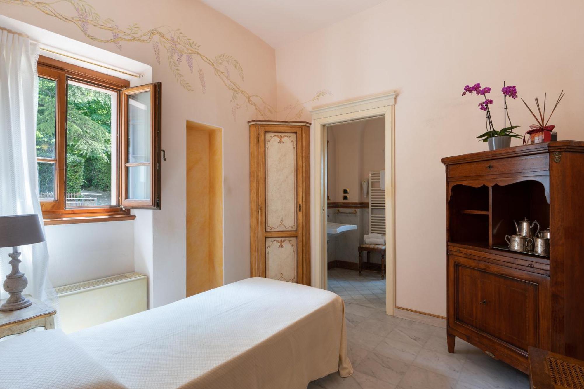 Relais Villa Bianca Ґамбассі-Терме Номер фото